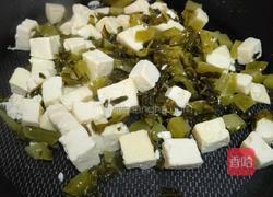 豆腐炒雪菜的做法图解3