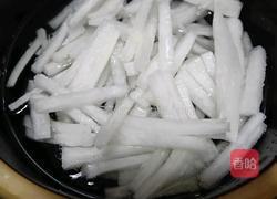 白萝卜白菜汤的做法图解1