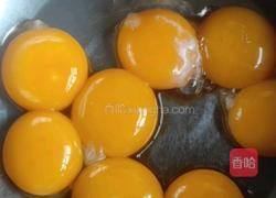 电饭锅蛋糕的做法图解1