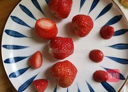 草莓糖葫芦的做法图解2