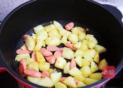 土豆火腿焖面的做法图解7