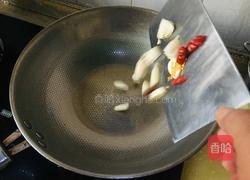 青椒炒腊肉的做法图解2