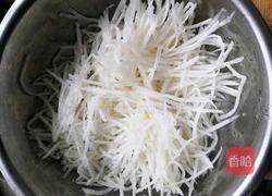 萝卜丝鸡蛋汤的做法图解1