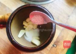 炝拌菜花的做法图解1