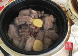 羊排炖萝卜的做法图解2