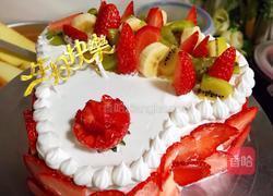爱心草莓生日蛋糕的做法图解15
