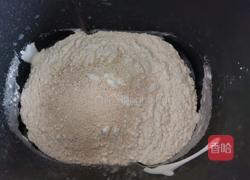 酸奶辫子排包的做法图解3