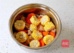 莲藕玉米胡萝卜排骨汤的做法图解7