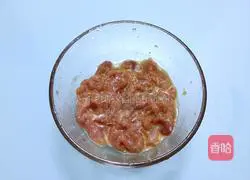 Illustration of how to make fried pork slices with king oyster mushroom 2