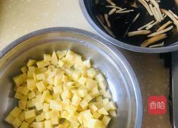 鸡肉臊子面的做法图解2