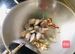 香辣花蛤的做法图解1