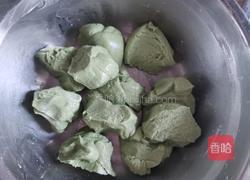 咸蛋黄肉松青团的做法图解8