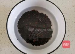 黑米红枣粥的做法图解3