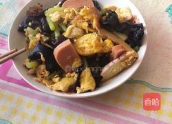 蒜薹鸡蛋炒木耳的做法图解6