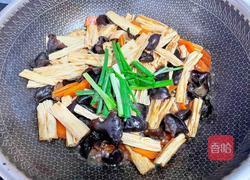 腐竹炒木耳的做法图解11