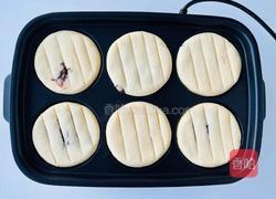 【减脂推荐】0油糖免发面的山药豆沙饼的做法图解5