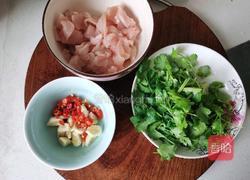 小炒鸡胸肉（减肥必备）的做法图解2