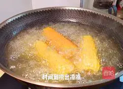 Illustration of how to cook pork ribs and corn stew 9