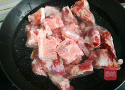 香菇木耳炖排骨的做法图解2