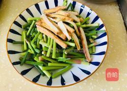 蒜苔豆干炒肉丝的做法图解1