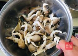 蘑菇炒肉片的做法图解1