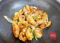 香菇炖鸡腿的做法图解11