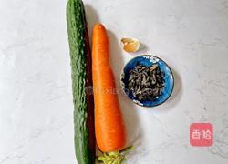 黄瓜炒木耳的做法图解1