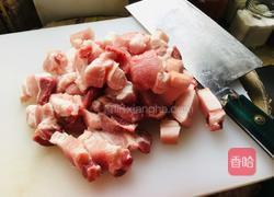 红烧肉烩菜的做法图解1