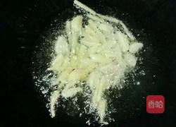 西兰花炒口蘑的做法图解8