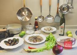 泰式海鲜粉丝沙拉的做法图解1