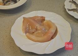 蒜香辣味海鲜意面的做法图解6