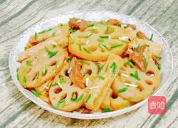 Illustration of how to stir-fry pork slices with lotus root and yuba 19