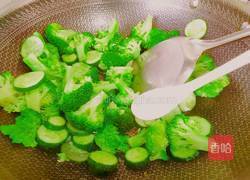 绿红如花的做法图解10