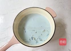 蝶豆花奶冻西米露的做法图解4