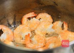 蒜香辣味海鲜意面的做法图解9