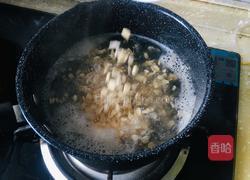 燕麦片红枣粥的做法图解1