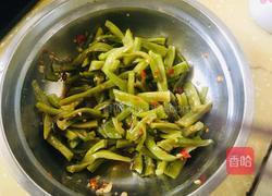 炝拌贡菜的做法图解8