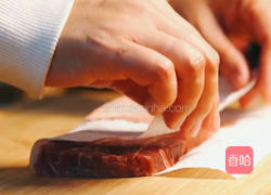 黄金炸牛排的做法图解1