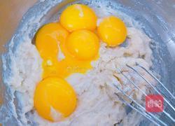 蔓越莓蛋糕卷的做法图解5