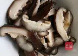 Illustration of how to make mushroom and rapeseed 6