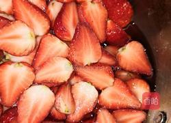 冰草莓的做法图解3