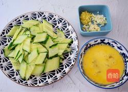 黄瓜鸡蛋炒肉片的做法图解3