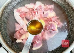 土豆焖鸭的做法图解3