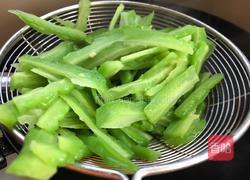 苦瓜炒牛肉的做法图解6