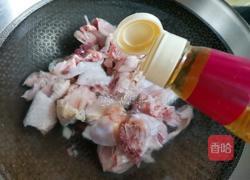 土豆炖鸡腿的做法图解3