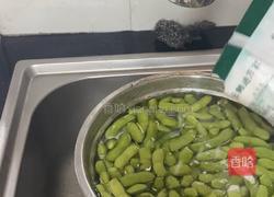 凉拌毛豆的做法图解2
