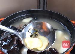 黑木耳山药脊骨汤的做法图解11