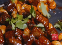 金蒜牛肉粒的做法图解6