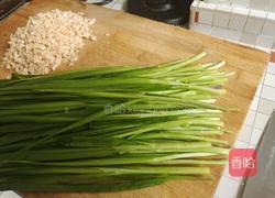 韭菜鸡蛋火腿饼的做法图解3