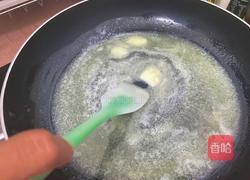 抹茶牛轧糖的做法图解2